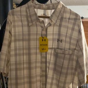 NWT UnderArmour short sleeve button down shirt
